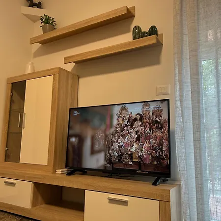 Intomatera Business With Parking Apartment Matera